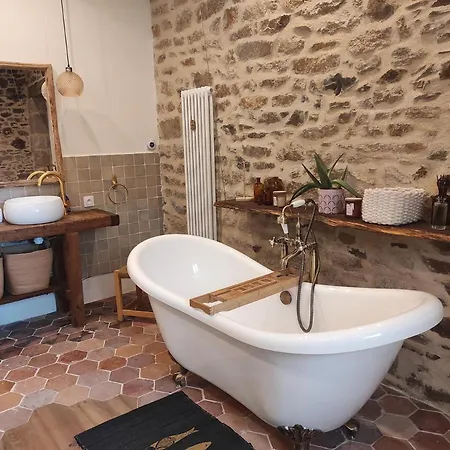 La Es Riez D'hotes * Corseul