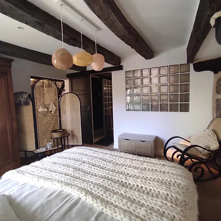 La Es Riez D'hotes Panzió Corseul
